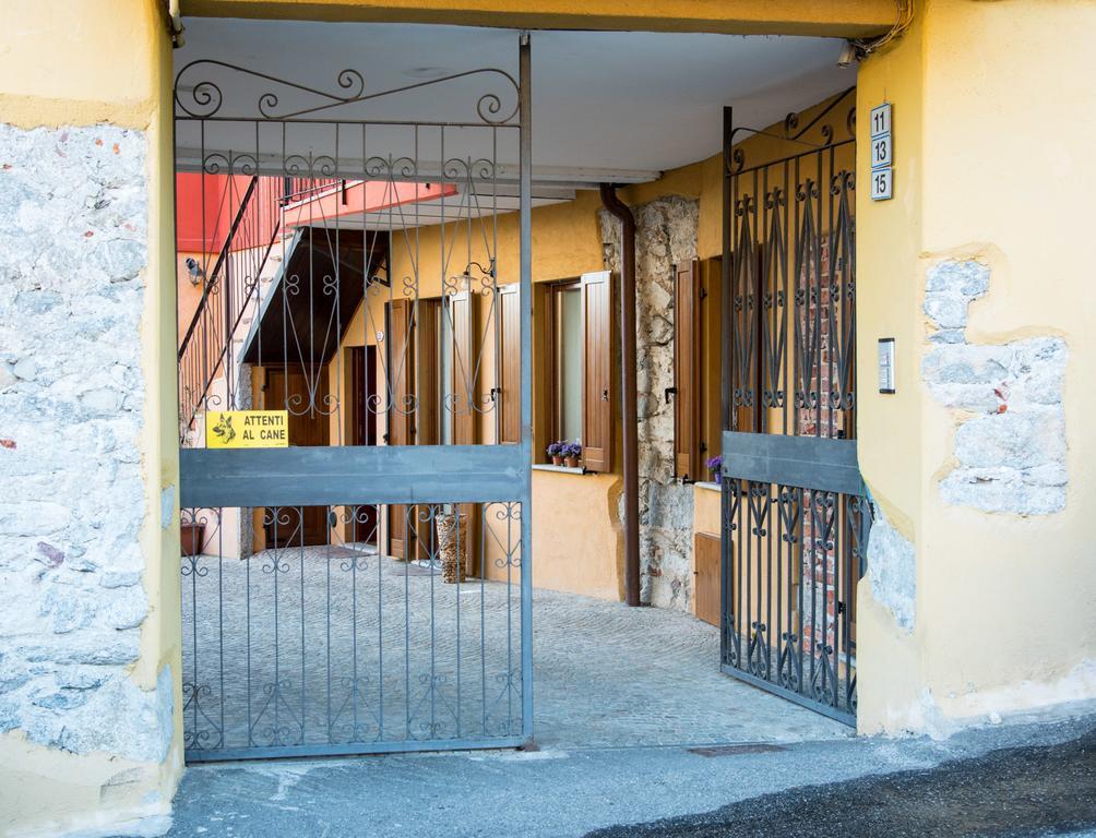 Casa Corte Alla Rocca Arona Exterior photo