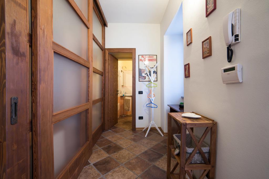 Casa Corte Alla Rocca Arona Exterior photo